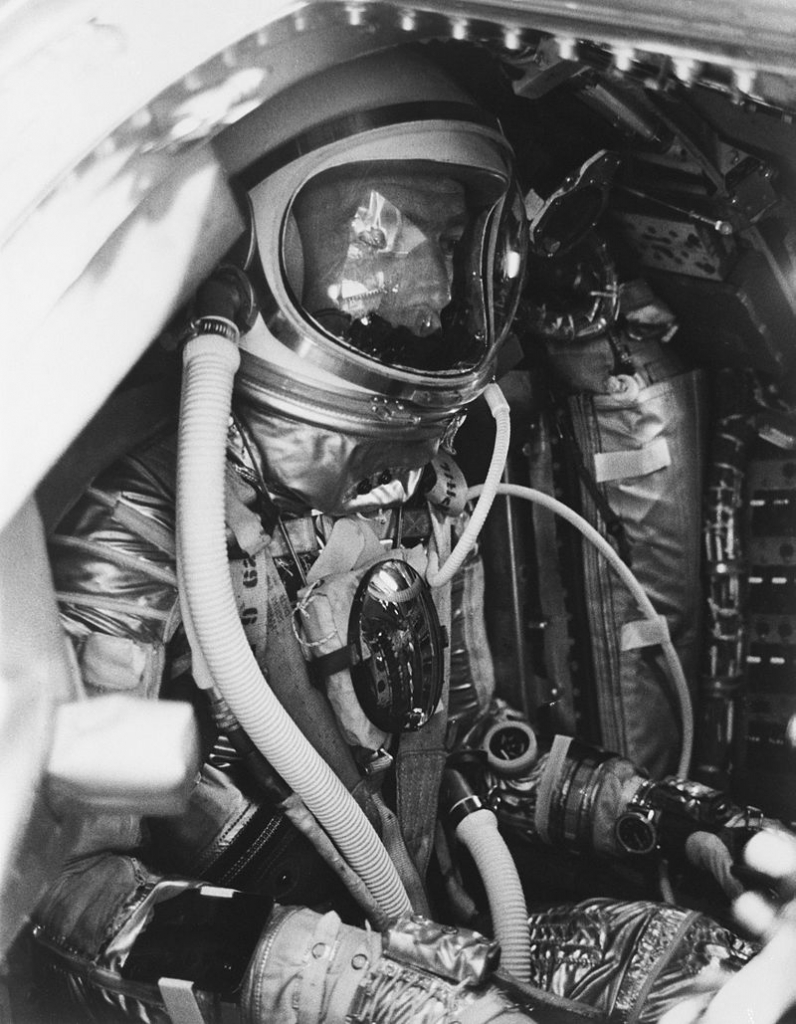 Breitling Navitimer Cosmonaute na ręce Scotta Carpentera - misja Mercury 7 (źródło: NASA)